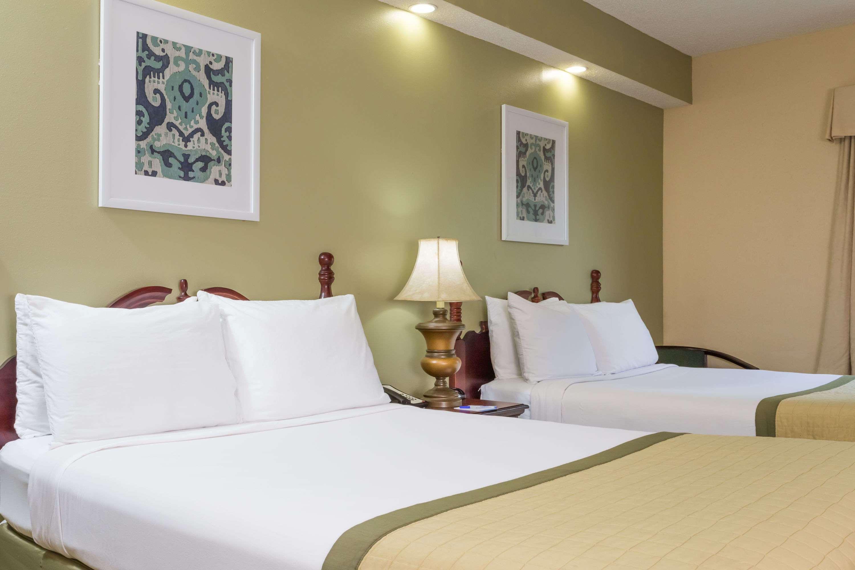 Baymont by Wyndham Lakeland Bagian luar foto