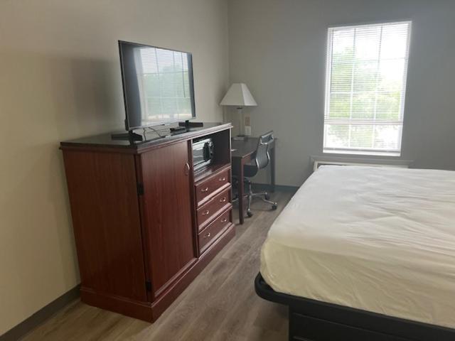 Baymont by Wyndham Lakeland Bagian luar foto