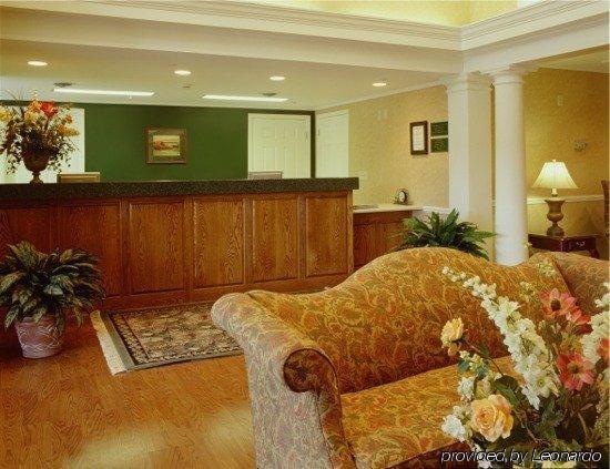 Baymont by Wyndham Lakeland Interior foto